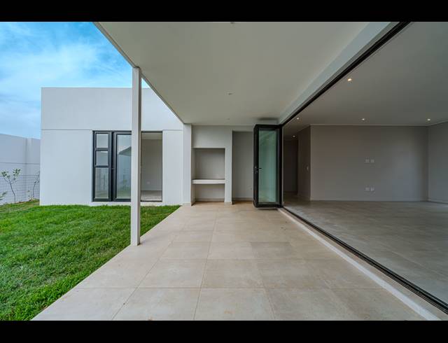 3 BEDROOM FREEHOLD FOR SALE IN ZULULAMI LUXURY COASTAL ESTATE